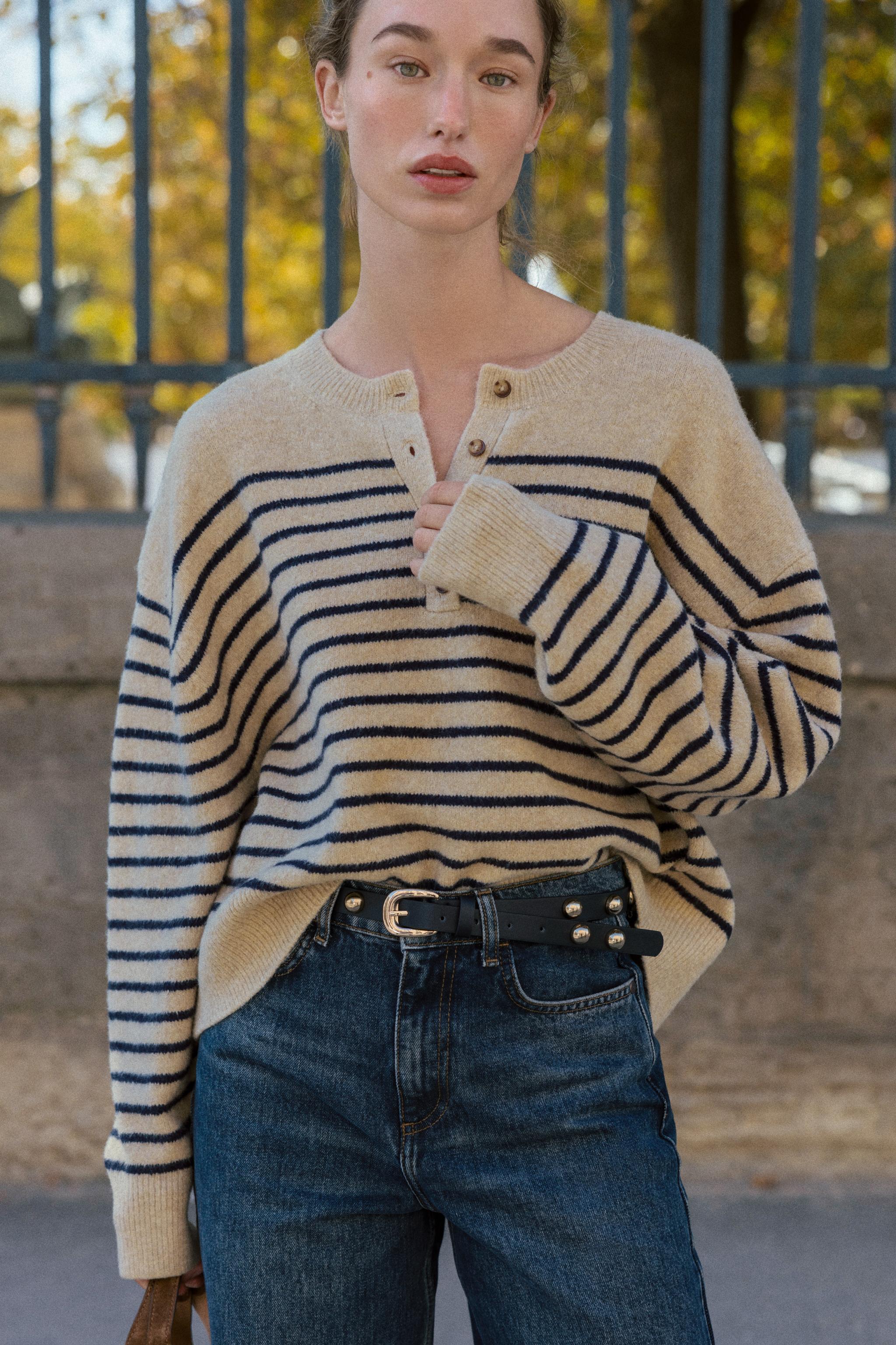 STRIPED KNIT SWEATER